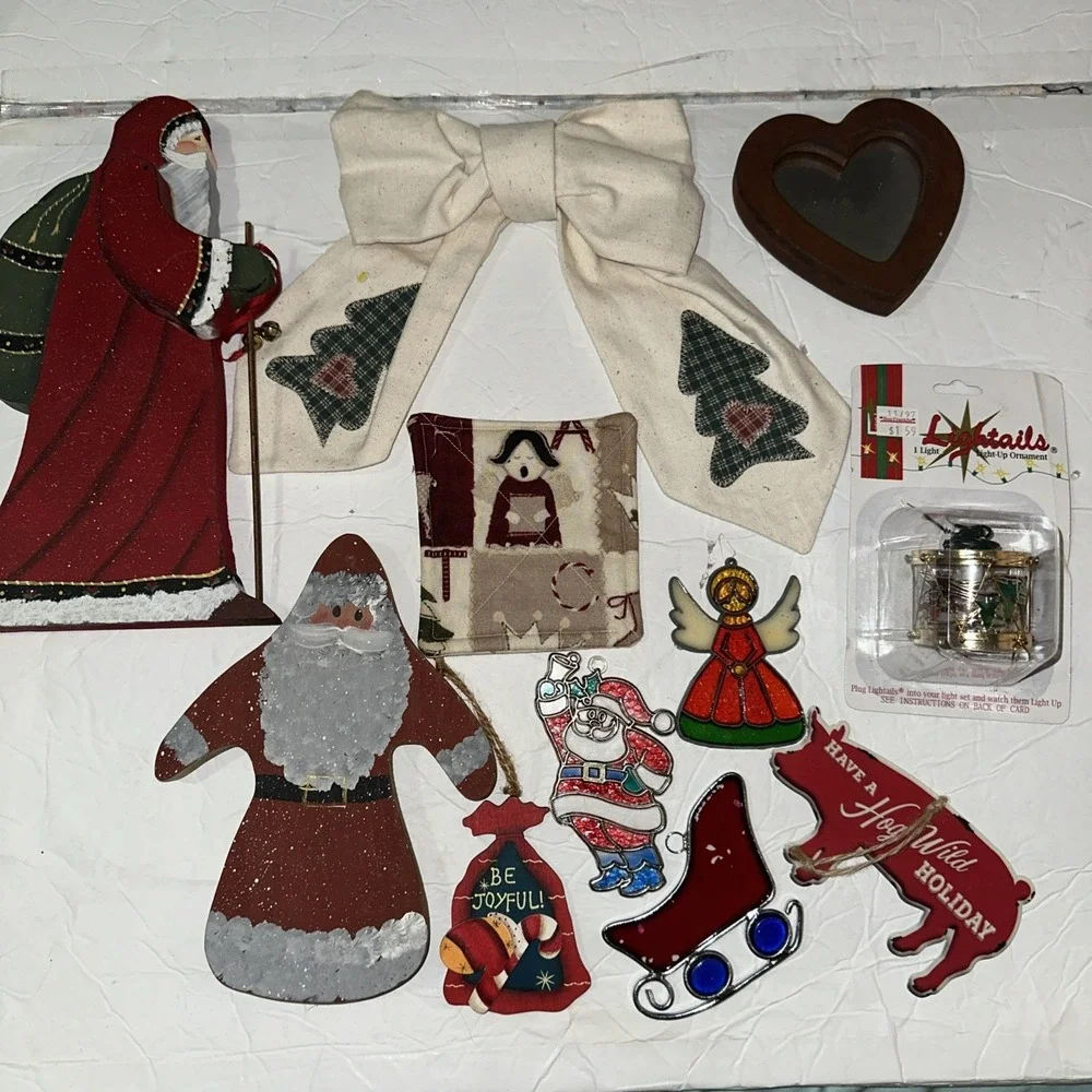Lot Of 11 Christmas Odds And Ends Crafting DIY Christmas Decor Upcycle‎ Ideas
